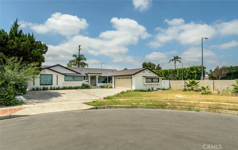 16964 Knapp Street, Northridge, California 91343