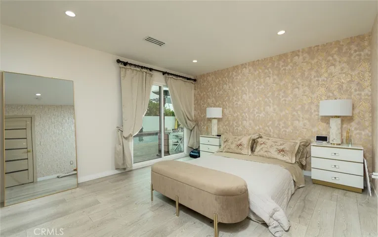 16964 Knapp Street, Northridge, California 91343