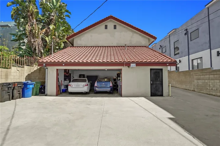 991 Everett, Los Angeles, California 90026