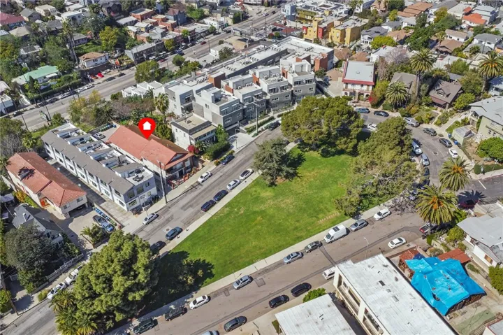 991 Everett, Los Angeles, California 90026