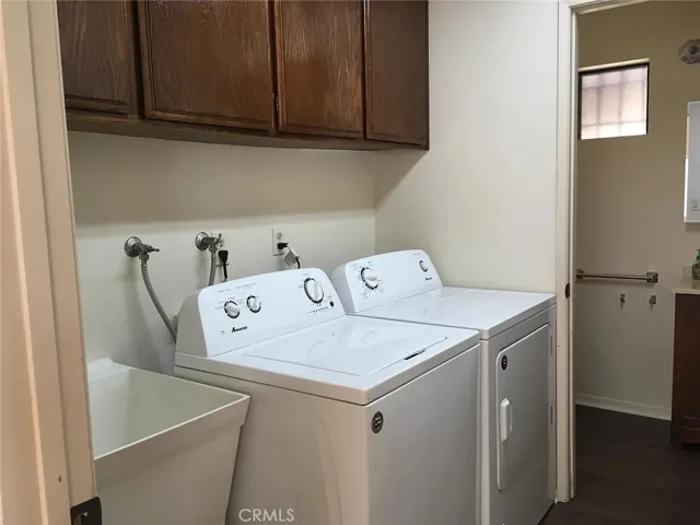 991 Everett, Los Angeles, California 90026