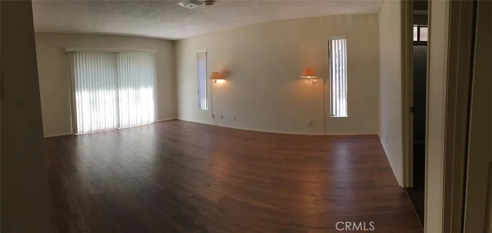 991 Everett, Los Angeles, California 90026