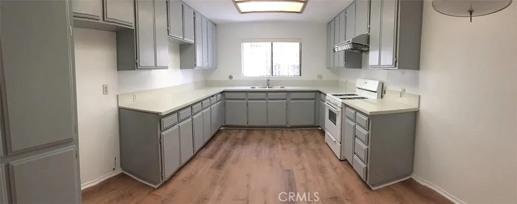991 Everett, Los Angeles, California 90026