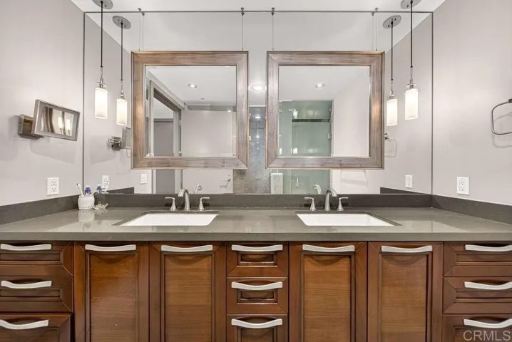 1325 Pacific Highway 1407, San Diego, California 92101
