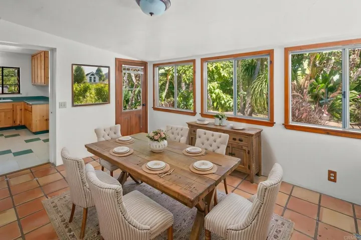 Staged with virtual furnishings