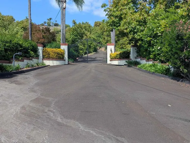 Gated entry to property