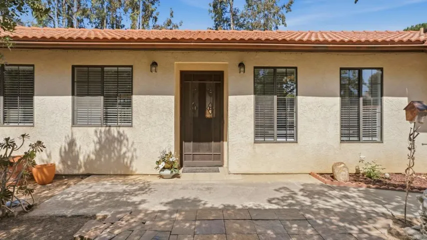 17363 Filipe Rd., Ramona, California 92065