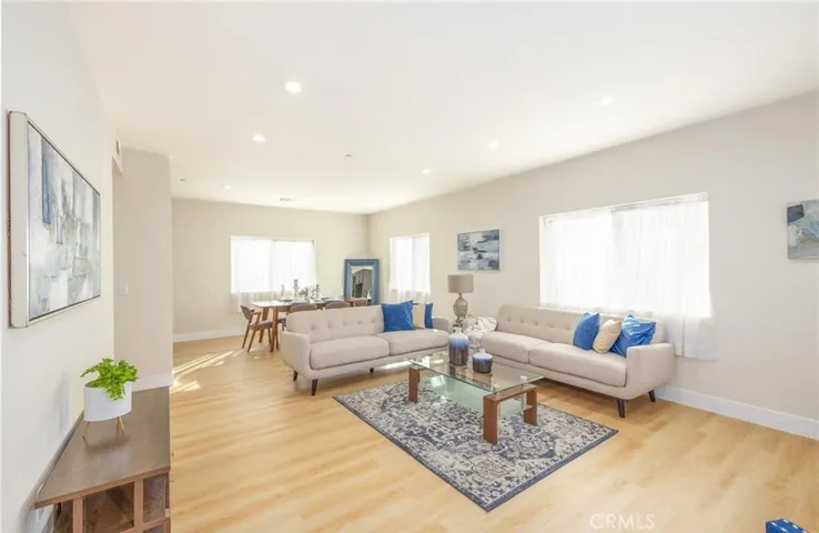 4928 8th Avenue, Los Angeles, California 90043