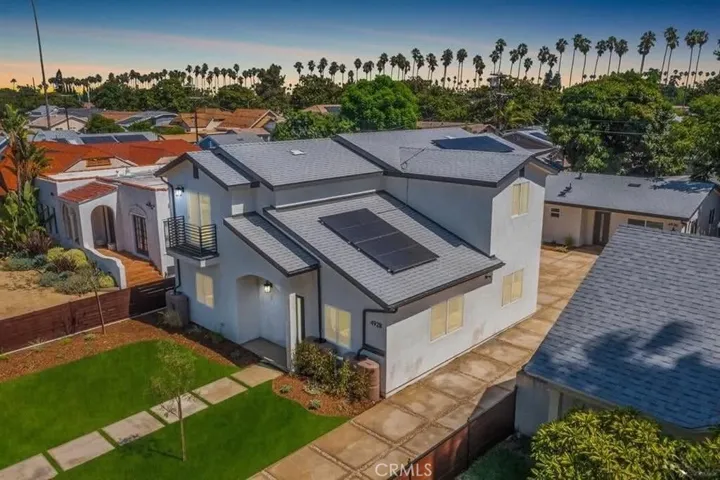 4928 8th Avenue, Los Angeles, California 90043
