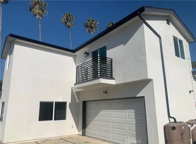 4928 8th Avenue, Los Angeles, California 90043