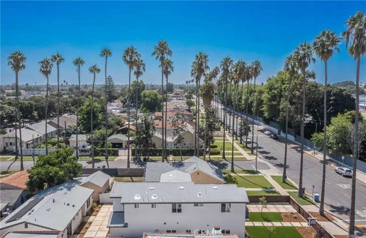 4928 8th Avenue, Los Angeles, California 90043