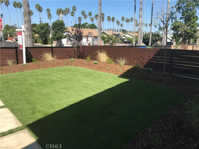 4928 8th Avenue, Los Angeles, California 90043