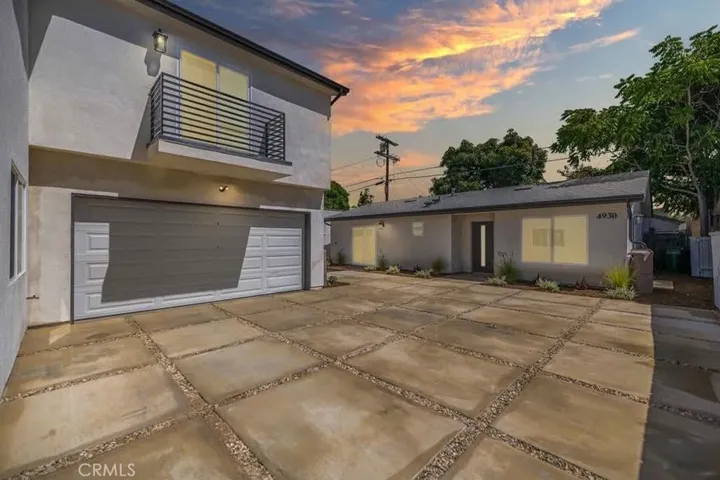 4928 8th Avenue, Los Angeles, California 90043
