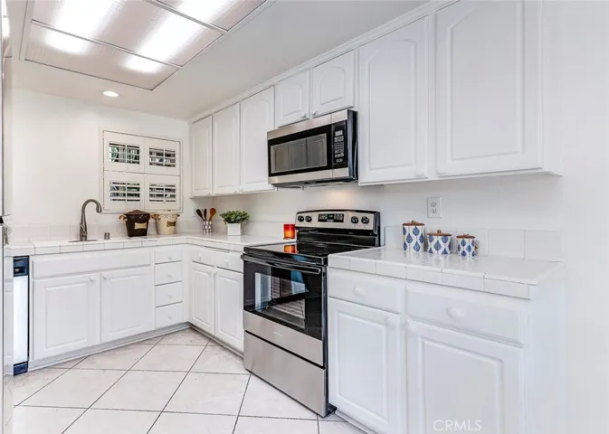 3300 Via Carrizo B, Laguna Woods, California 92637