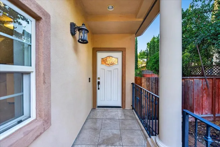 725 W Hacienda Avenue, Campbell, California 95008