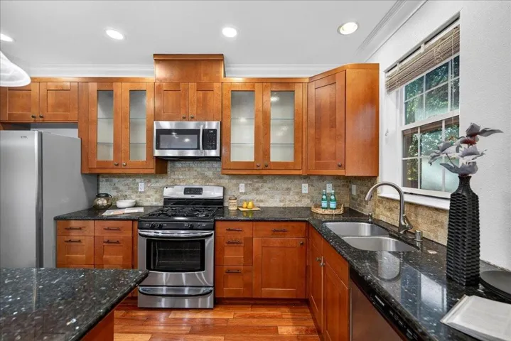 725 W Hacienda Avenue, Campbell, California 95008