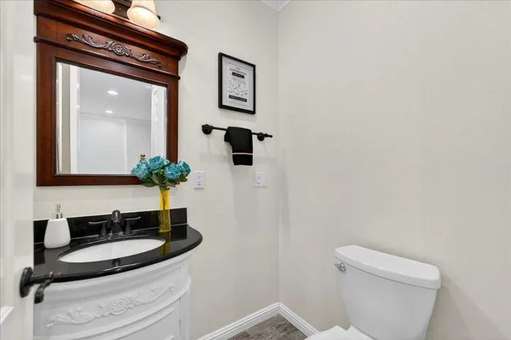 725 W Hacienda Avenue, Campbell, California 95008