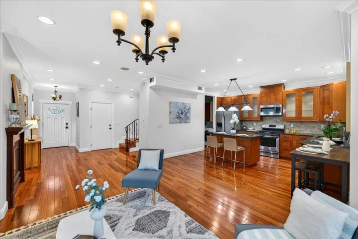 725 W Hacienda Avenue, Campbell, California 95008