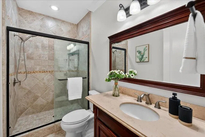 725 W Hacienda Avenue, Campbell, California 95008