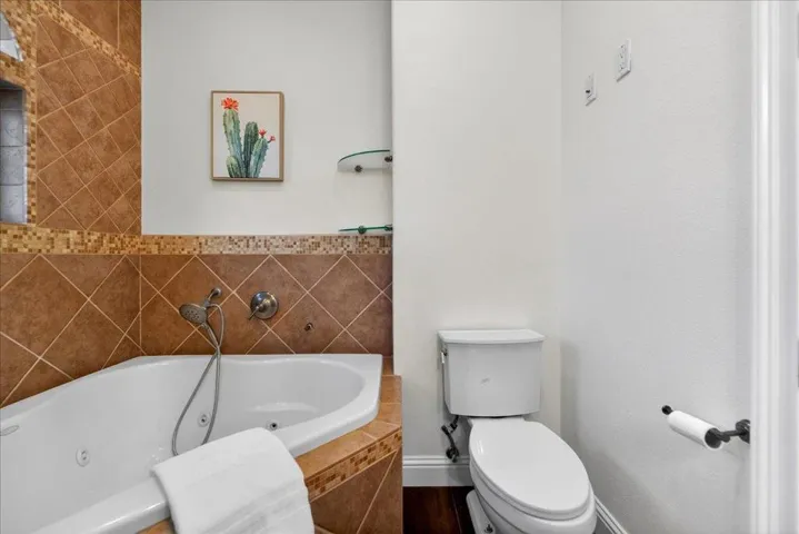 725 W Hacienda Avenue, Campbell, California 95008