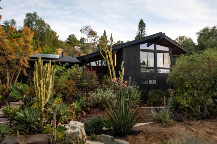 , La Mesa, California 91941