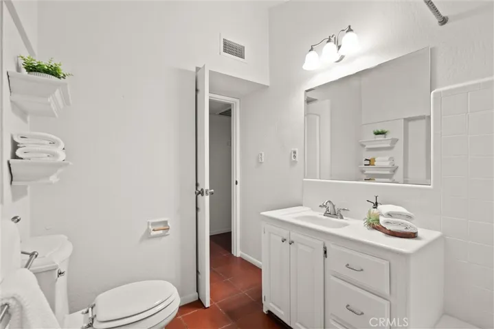 2560 North Avenue, Chico, California 95973