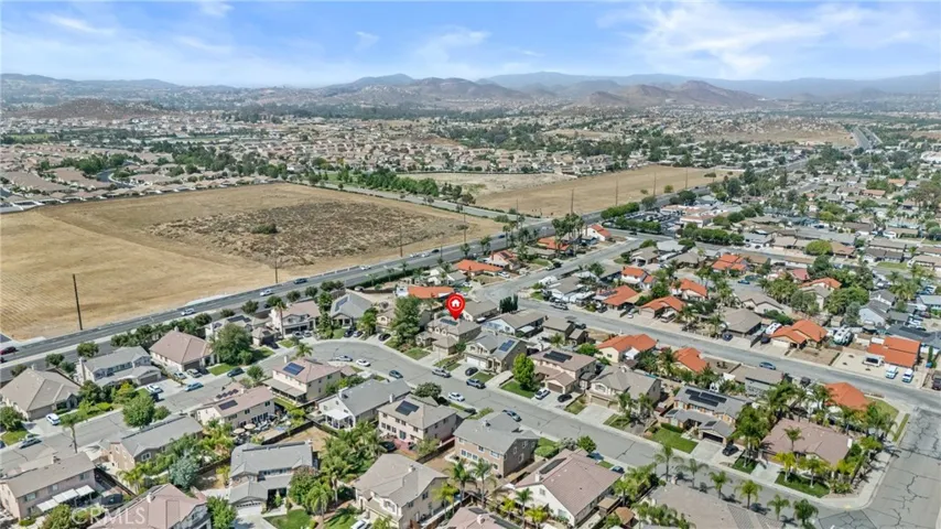 29949 Fox Creek, Menifee, California 92586