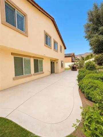 7867 La Monica, Highland, California 92346