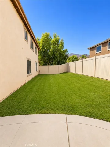 7867 La Monica, Highland, California 92346