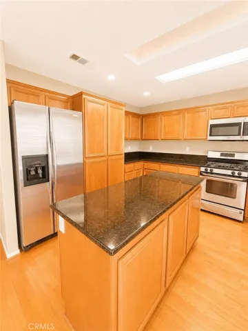 7867 La Monica, Highland, California 92346