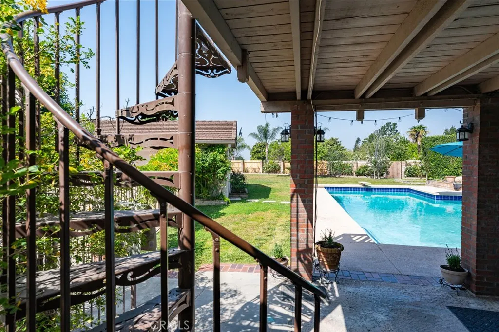 Balcony Stairs