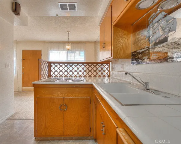 211 E California B7, Glendale, California 91206