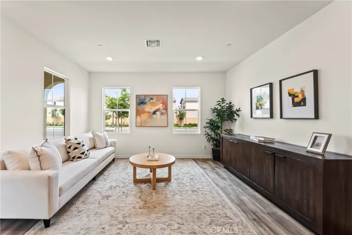 4281 S Hermosa Paseo, Ontario, California 91761