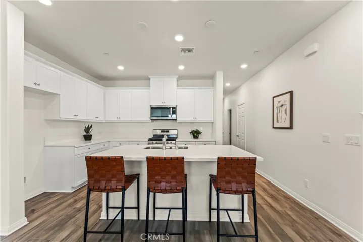 4281 S Hermosa Paseo, Ontario, California 91761