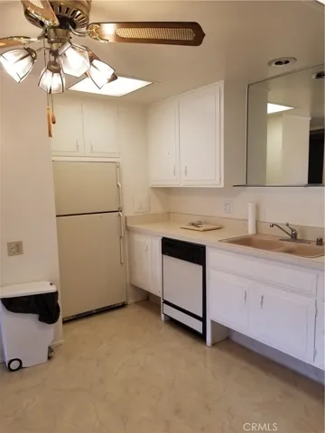 1300 Weeburn Road 30e, Seal Beach, California 90740