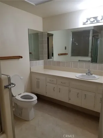 1300 Weeburn Road 30e, Seal Beach, California 90740