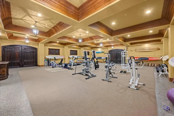 Currently a gym but can be car showcase or 6 stall barn