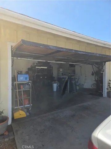 16211 Encina, Victorville, California 92395
