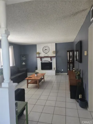16211 Encina, Victorville, California 92395