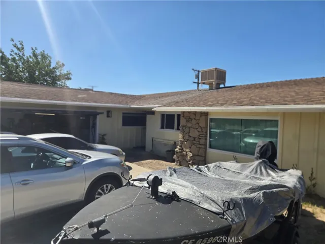 16211 Encina, Victorville, California 92395