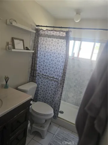 16211 Encina, Victorville, California 92395