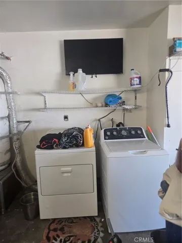 16211 Encina, Victorville, California 92395