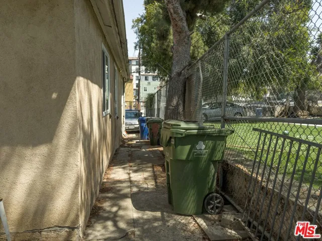 427 N Bixel Street, Los Angeles, California 90026
