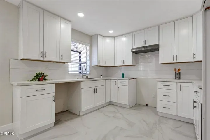 11-21209 Lassen St #4-11