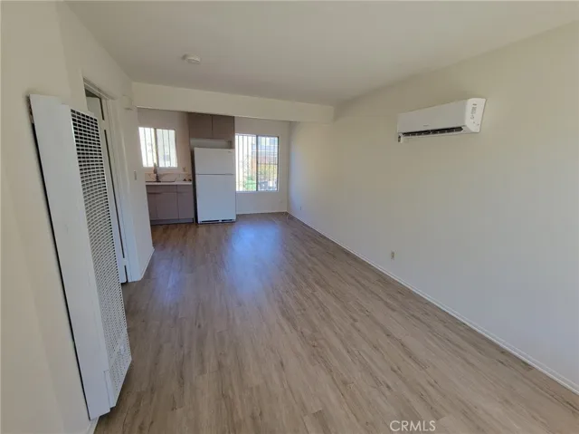 Some photos are from a comparable unit in the same complex and are not of the exact subject property.