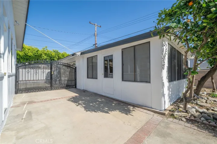 1032 E Buckboard, Glendora, California 91741