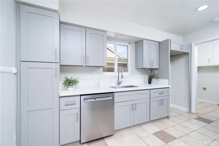 1032 E Buckboard, Glendora, California 91741