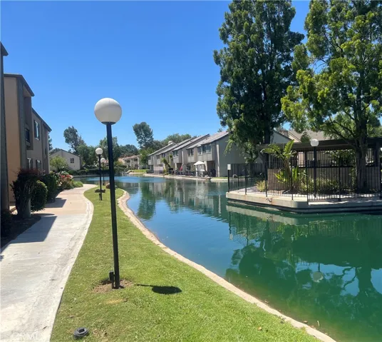 25735 Hogan Drive E3, Valencia, California 91355