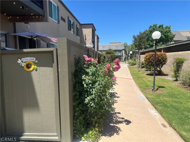 25735 Hogan Drive E3, Valencia, California 91355