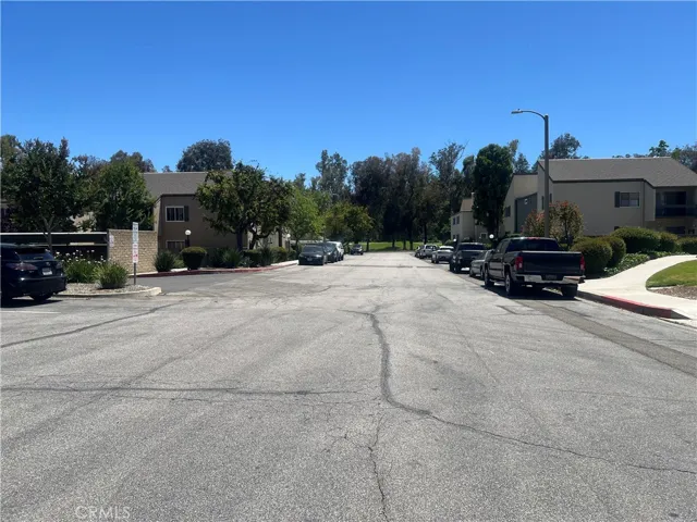 25735 Hogan Drive E3, Valencia, California 91355